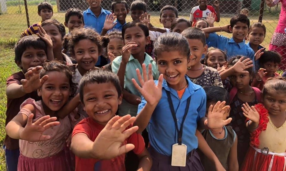 Hähnel sponsors school in Nepal